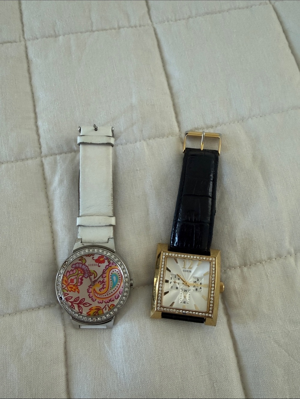 GUESS Women's White Paisley Dial & Black Strap Gold-Tone Square Watch Set